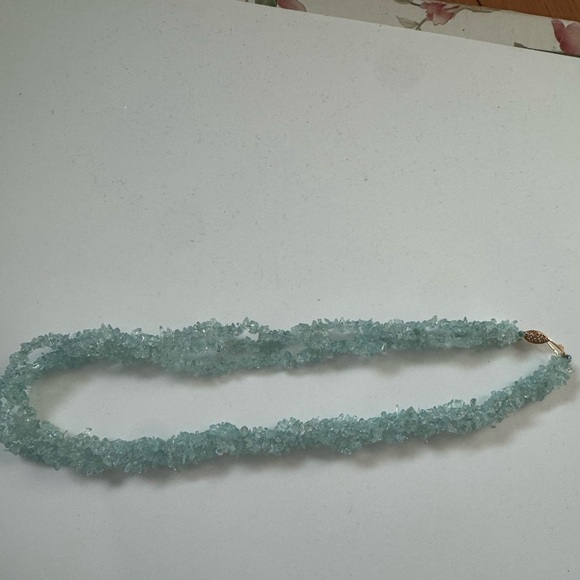 💎 3-Strand Twisted Aqua Chip Bead Necklace | 14K Gold Clasp (SFS) | ~18” | 47g - Picture 4 of 8